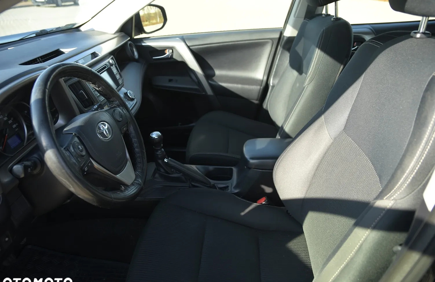 Toyota RAV4 cena 57000 przebieg: 191000, rok produkcji 2013 z Daleszyce małe 667